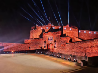 Thinking of visiting Scotland? Expect jaw-dropping landscapes, historic castles, and weather that keeps you on your toes. Read our latest blog post for tips, must-sees, and why you should always pack a rain coat. ☔🏰
.
.
.
.
.
#travel #twogirlsgetaway #travelblogger #scotland #scotlandtravel #Edinburgh #iamtb #wearetravelgirls #wonderful_places #sheisnotlost #traveladvisor #gltlove #girlswhotravel #glt